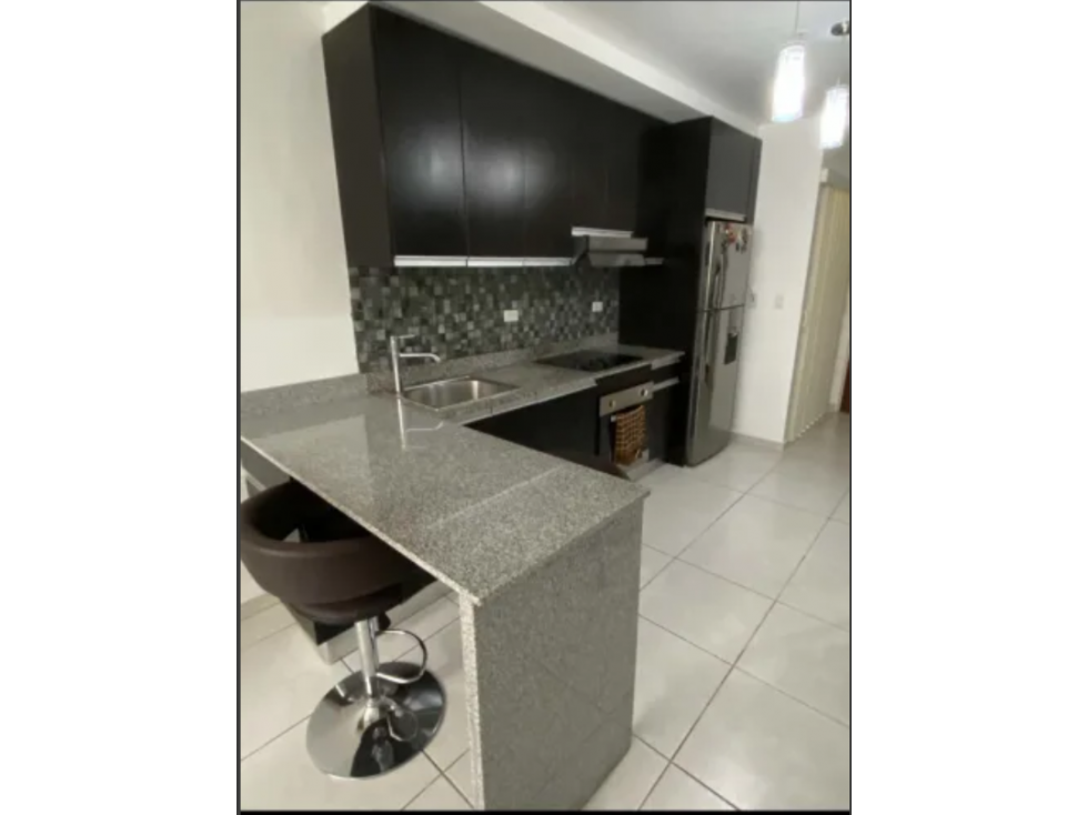 ALQUILO APARTAMENTO EN AV. BALBOA — foto 3