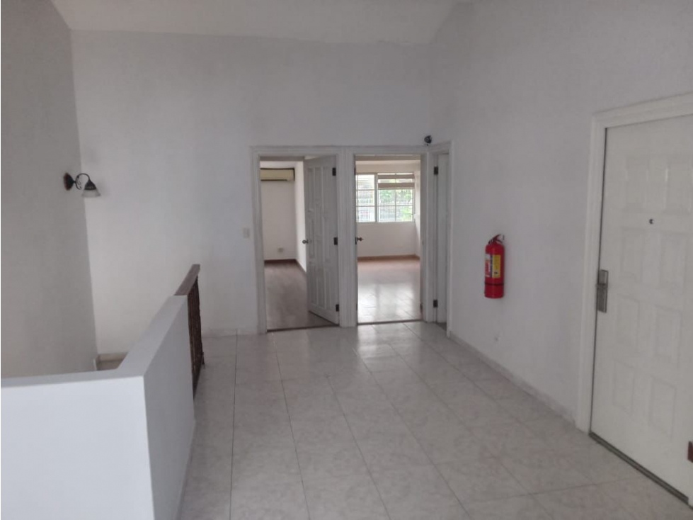 VENDO CASA COMERCIAL O RESIDENCIAL EN LA 12 DE OCTUBRE!!! - 6