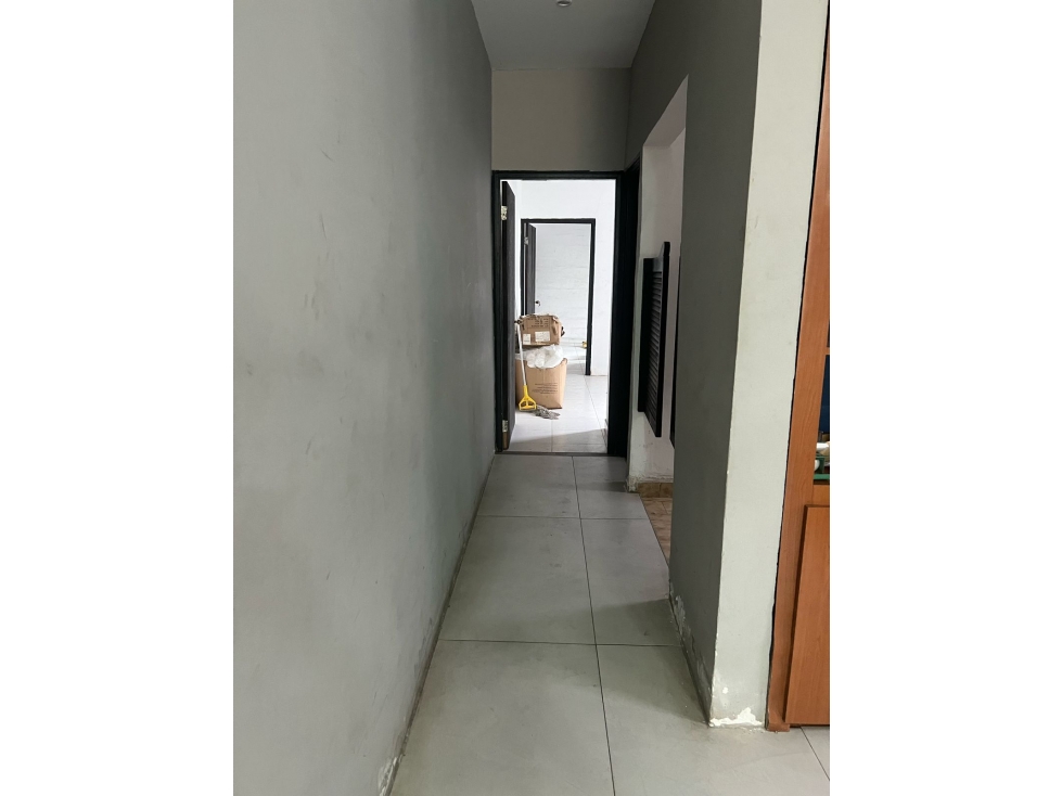 ¡Â¡SE VENDE !! LOCAL COMERCIAL en CARRASQUILLA