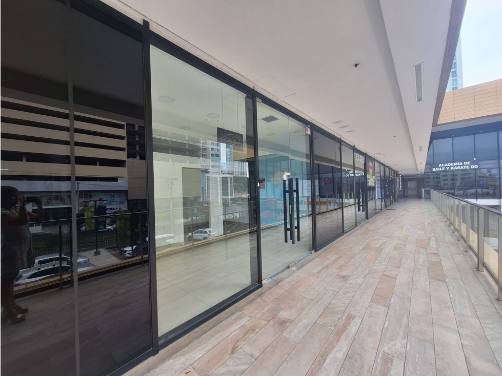 ¡Â¡SE ALQUILA !! LOCAL COMERCIAL en 12 DE OCTUBRE