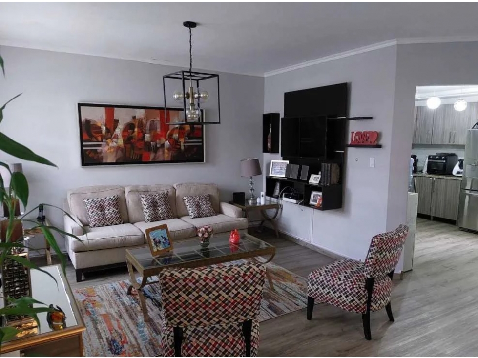 VENTA DE CASA EN VILLA LUCRE