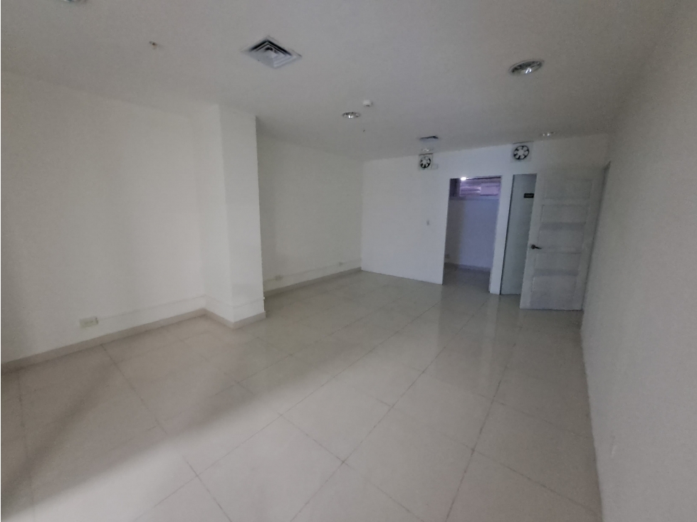 SE VENDE OFICINAS EN COSTA DEL ESTE — foto 2