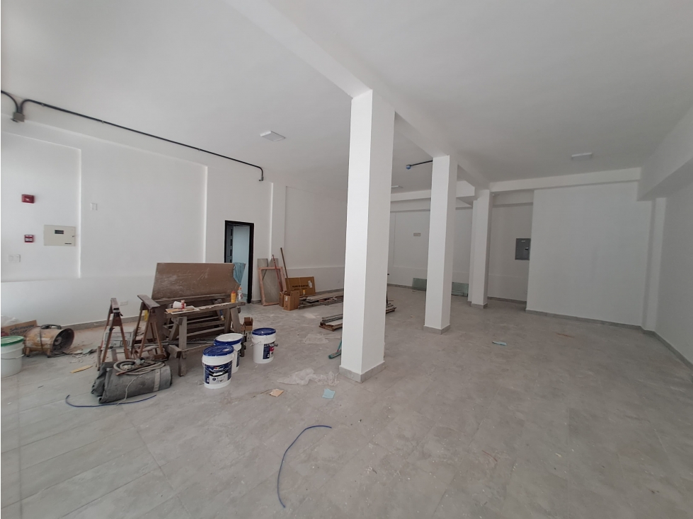 SE ALQUILA LOCAL COMERCIAL EN VIA ARGENTINA