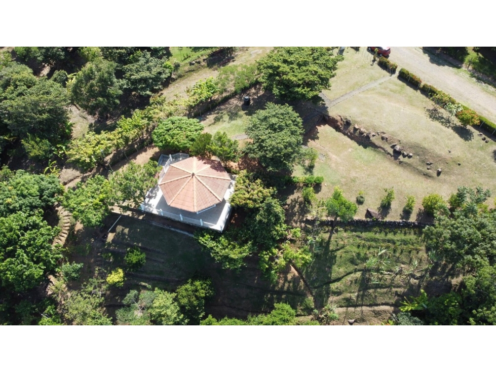 En venta terreno con casa en El Copecito de San Carlos.de 3,277 m²