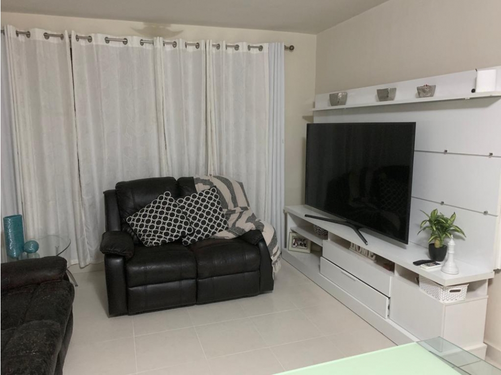 Se vende apartamento amoblado en Versalles $ 145,000 — foto 2