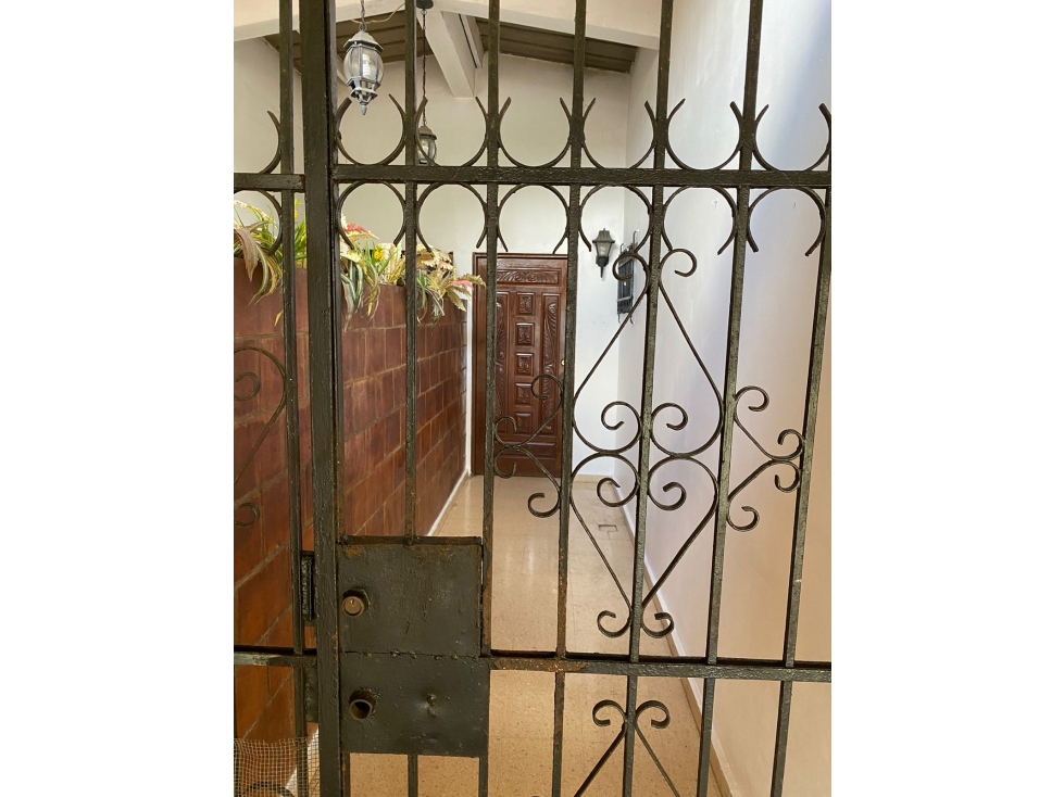 Se Alquila Casa en Villa de la Fuente $1,500 CM — foto 2