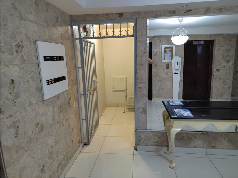 FS 2381 SE ALQUILA APARTAMENTO EN MARBELLA SEMI Y AMOBLDO COMPLETO