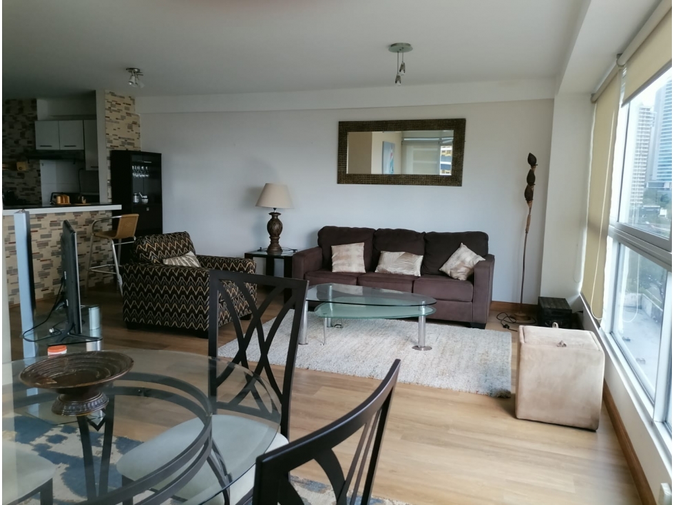 Alquilo Apto en Ave Balboa precio negociable 1 rec IMG85 - 1