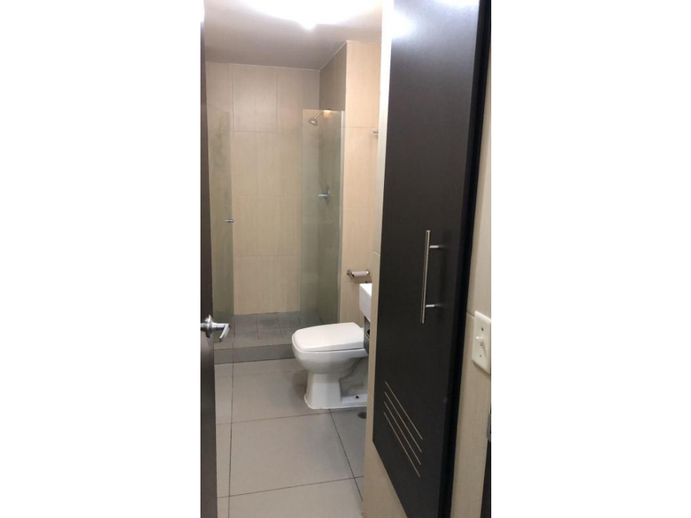 Alquilo apartamento amoblado en avenida balboa — foto 6