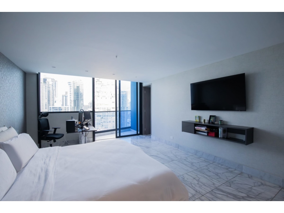 Alquilo Majestuoso Penthouse amboblado en Paitilla — foto 4
