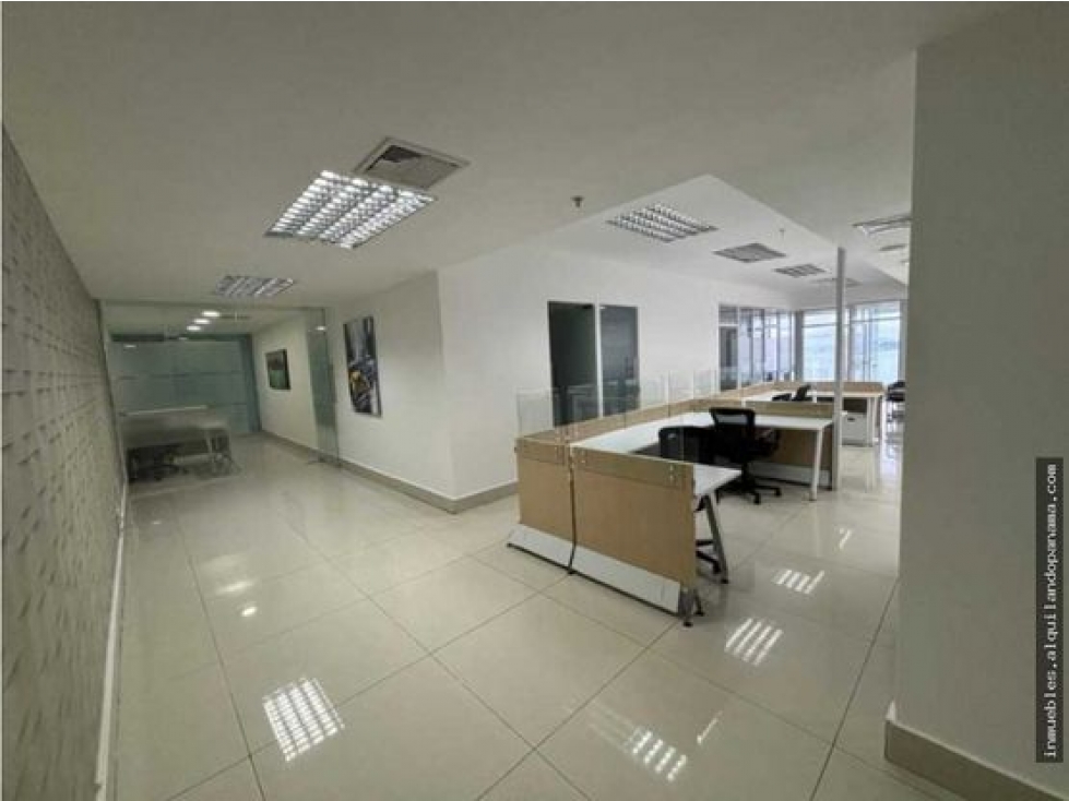 SE ALQUILA OFICINA EN AV. BALBOA CON VISTA AL MAR — foto 2