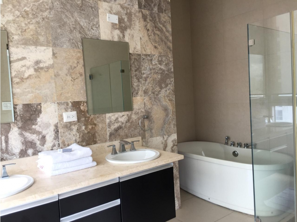 Venta o Alquiler Apartamento Amueblado en Avenida Balboa — foto 6