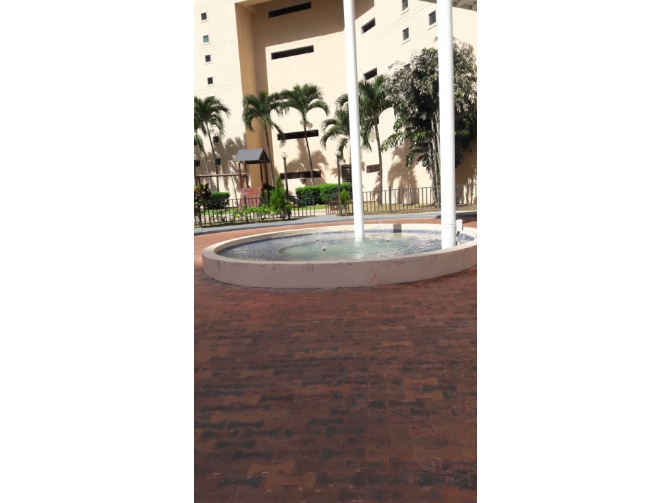 Se alquila apartamento amoblado Paitilla $1000 — foto 2