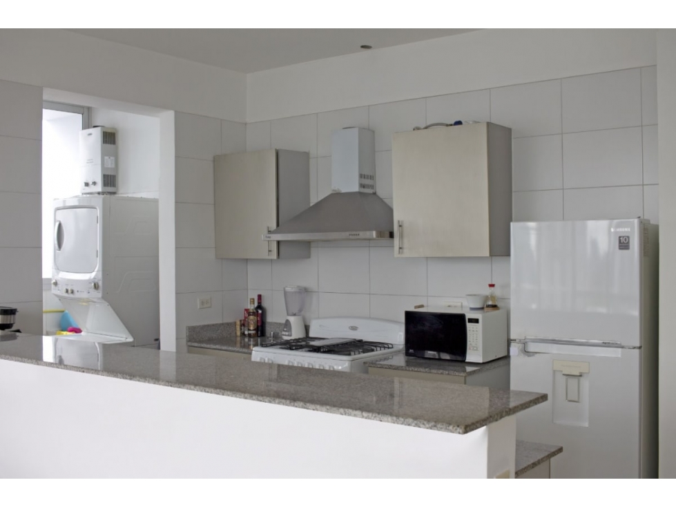 Se alquila apartamento en la av Balboa $1600 — foto 3