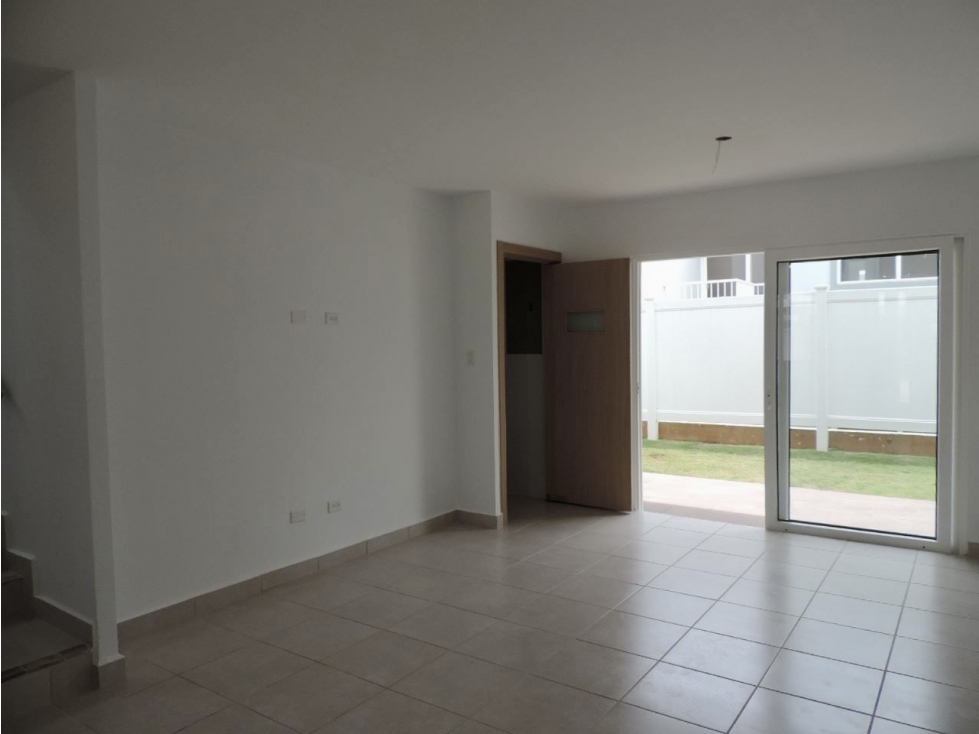 SE VENDE CASA EN BRISAS DEL GOLF $250,000 AM — foto 4