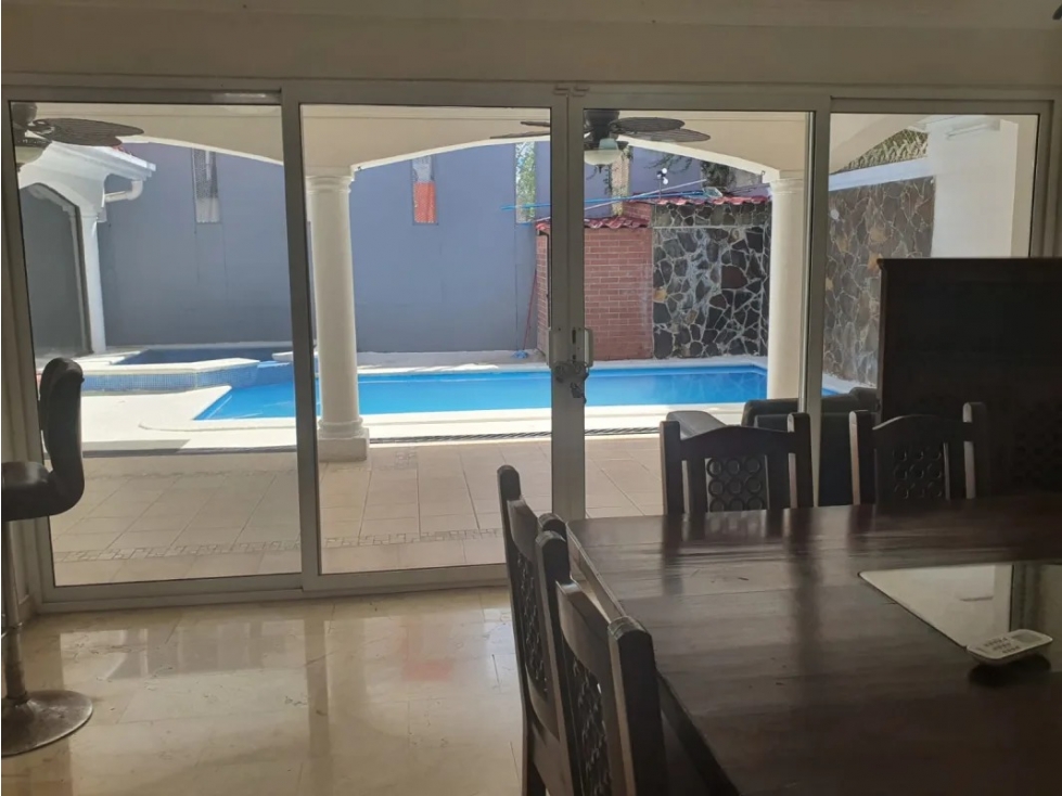VENDO HERMOSA Y AMPLIA CASA EN LA ALAMEDA $475000!!! — foto 4
