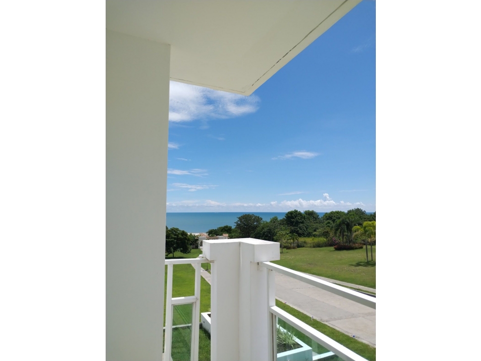 Apartamento con vista al mar, San Carlos NEGOCIABLE - 2