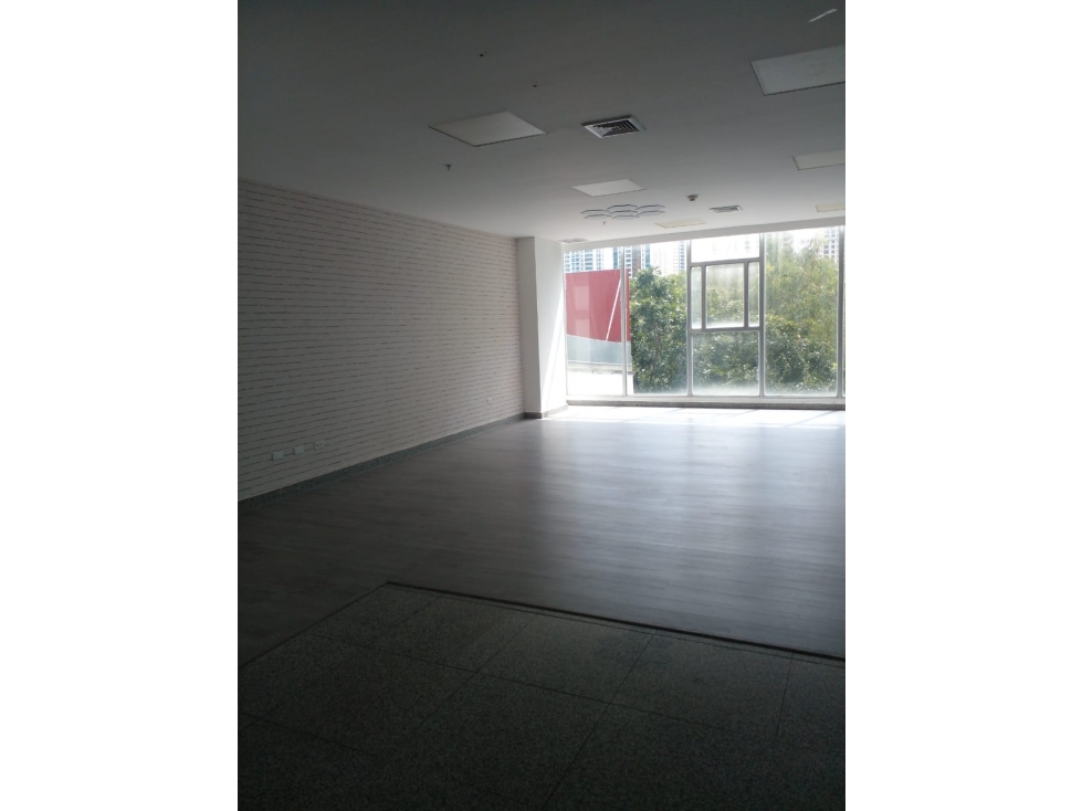 SE ALQUILAN OFICINAS EN COSTA DEL ESTE