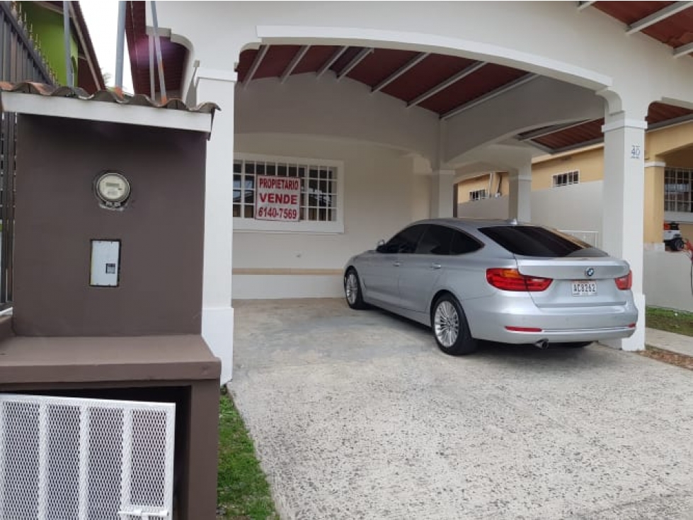Venta de casa 2 pisos Quinta Reales Villa Zaita las Cumbres