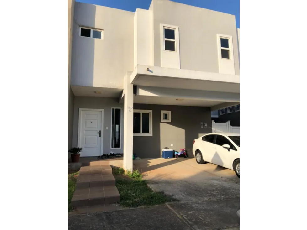 SE VENDE CASA EN BRISAS NORTE EN $220,000 AM - 1