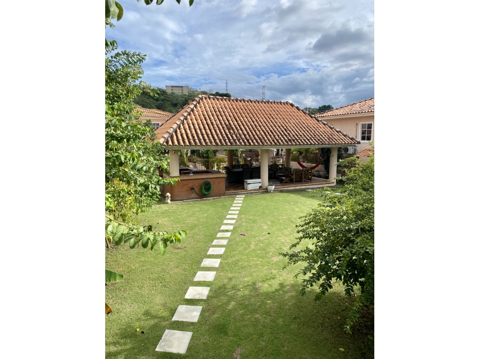SE VENDE HERMOSA CASA EN FUENTES DEL FRESNO $670,000 AM — foto 6