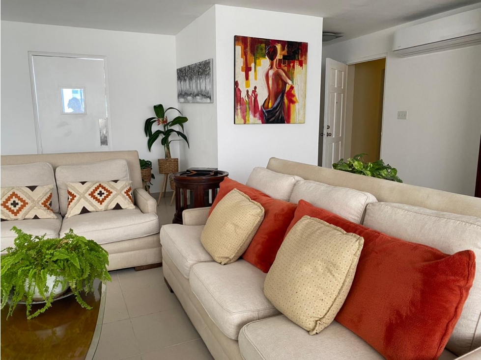 SE ALQUILA APARTAMENTO EN MARBELLA — foto 2