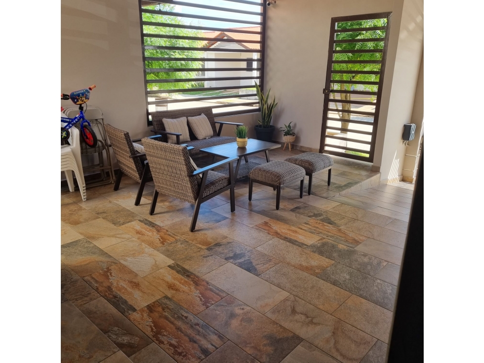 SE VENDE CASA EN LA ARBOLEDA — foto 2