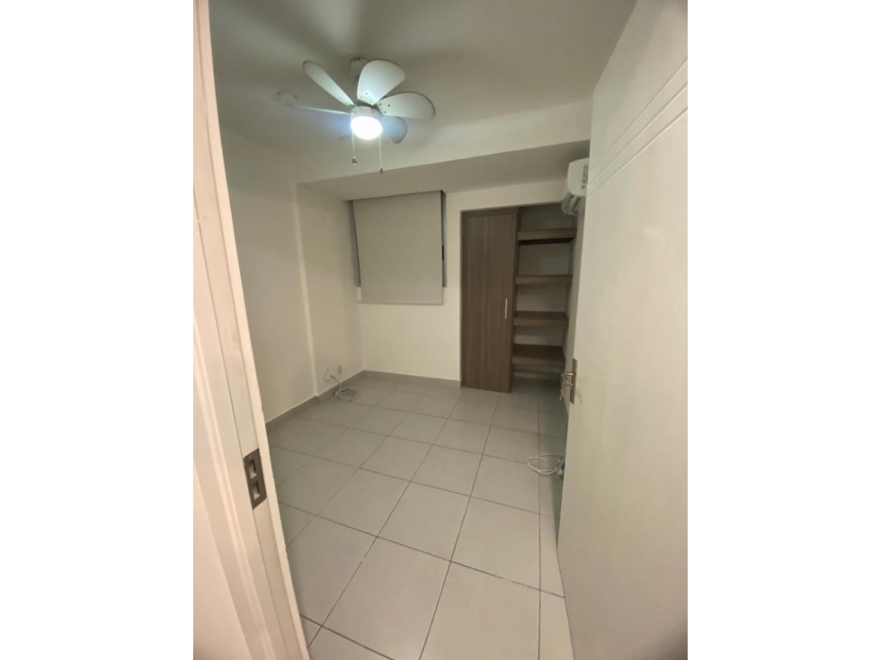 Se vende apartamento en Vía españa — foto 4