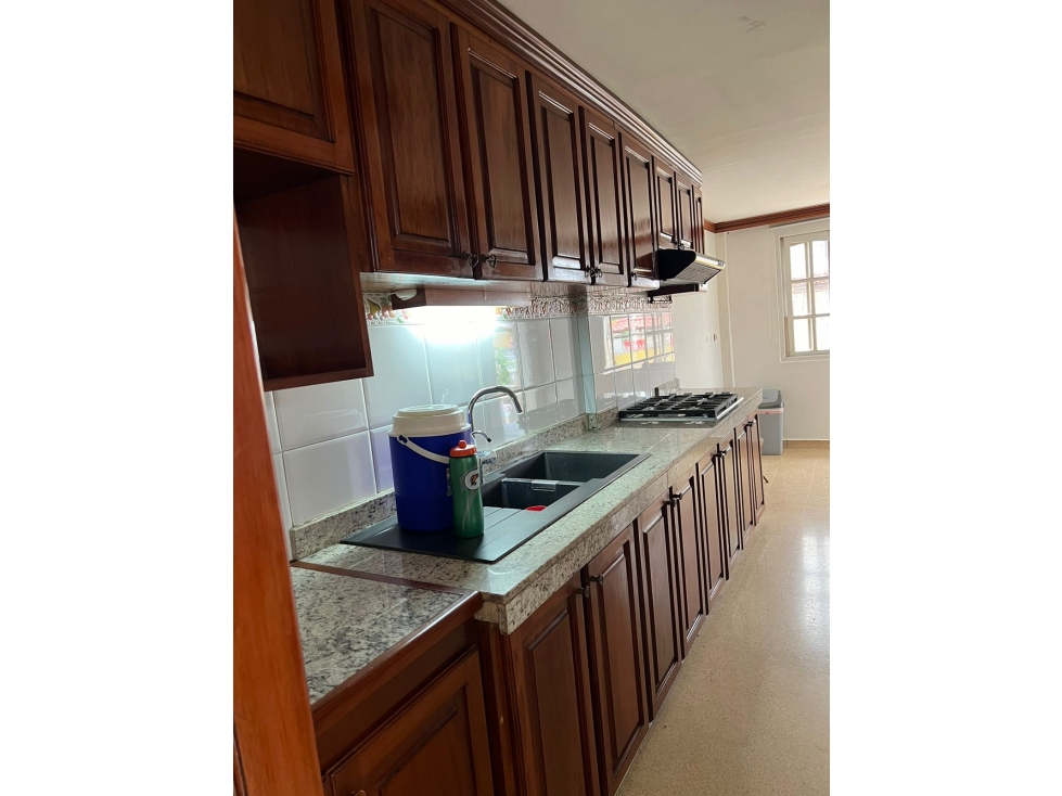 VENDO CASA COMERCIAL O RESIDENCIAL EN LA 12 DE OCTUBRE!!! - 4