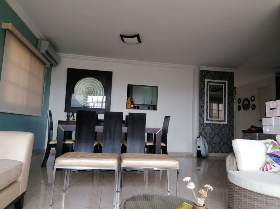 Se Alquila Casa en El Dorado $ 2.500 - 5