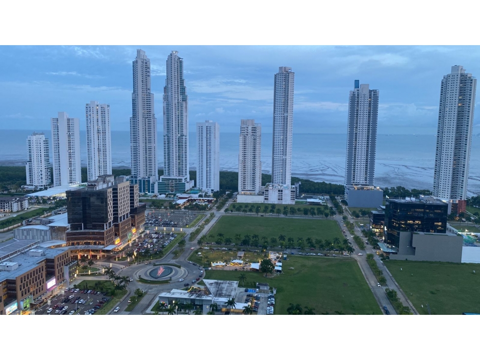 SE VENDE LUJOSO PENTHOUSE EN COSTA DEL ESTE FS 105