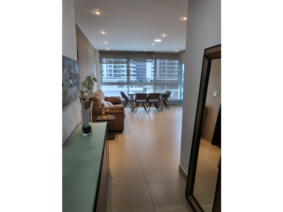 Vendo apto lindo y moderno en Ave Balboa 2rec IMG83 — foto 2
