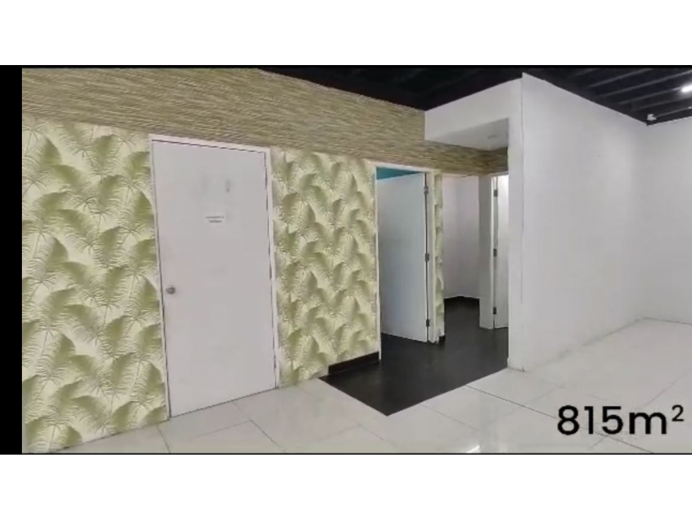 SE ALQUILA LOCAL VIA ISRAEL 815 MTRS $ 12.000 — foto 5