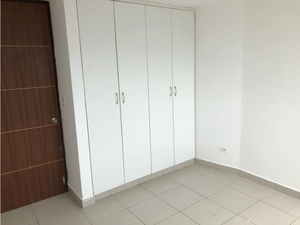 VENTA DE APARTAMENTO EN LA 12 DE OCTUBRE — foto 3