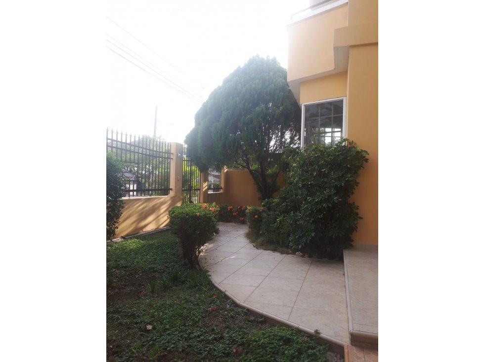 Se vende casa en la alameda 443 m2 $450,000. — foto 2