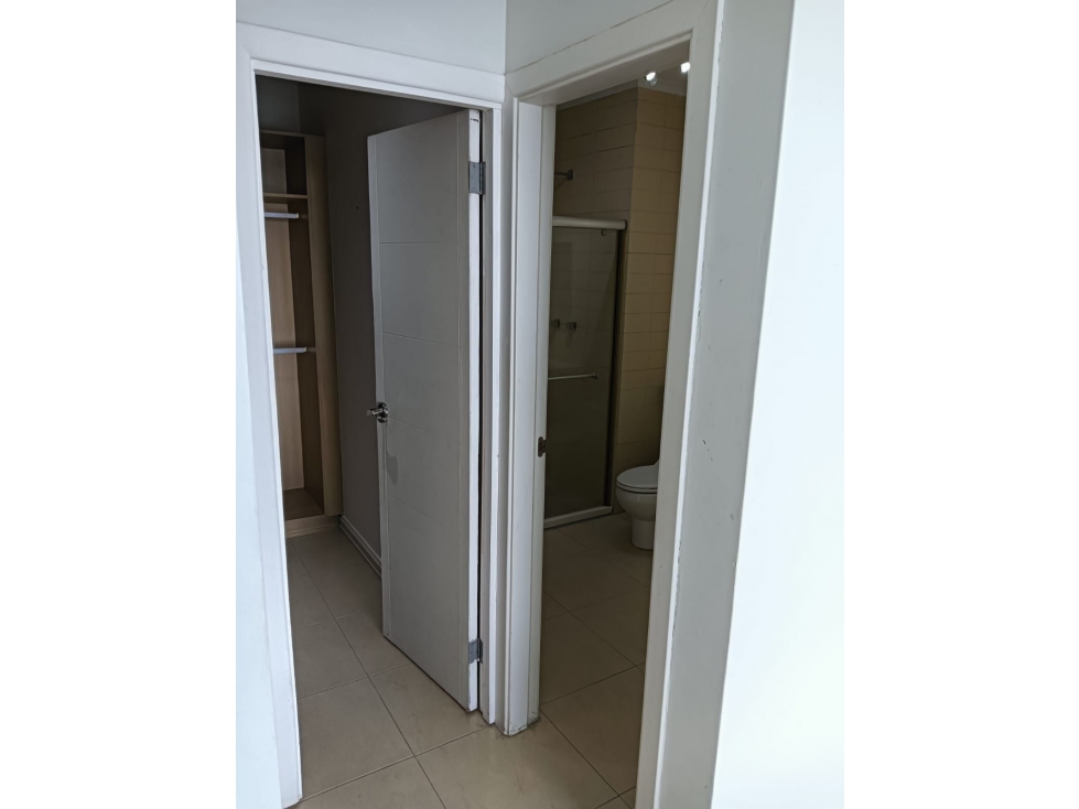 SE ALQUILA APARTAMENTO EN AVENIDA BALBOA CON VISTA AL MAR — foto 6
