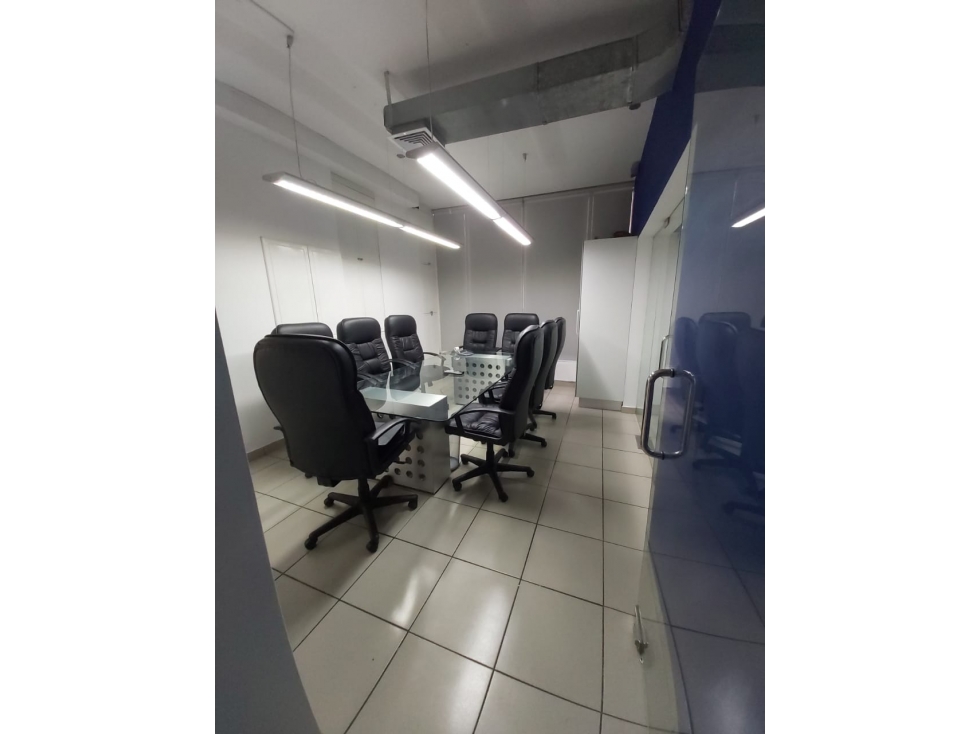 Se Alquila Oficina Amueblada Obarrio 130 MTS2 $1.300.00