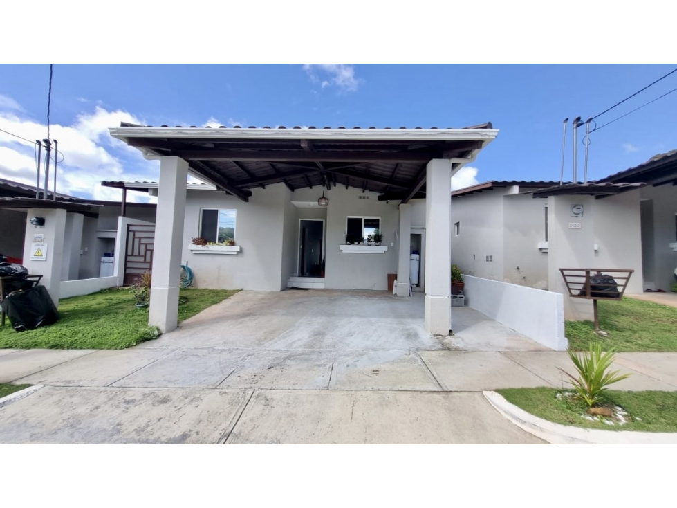 SE VENDE HERMOSA CASA EN ECOGARDENS - ARRAIJAN $150,000 AM