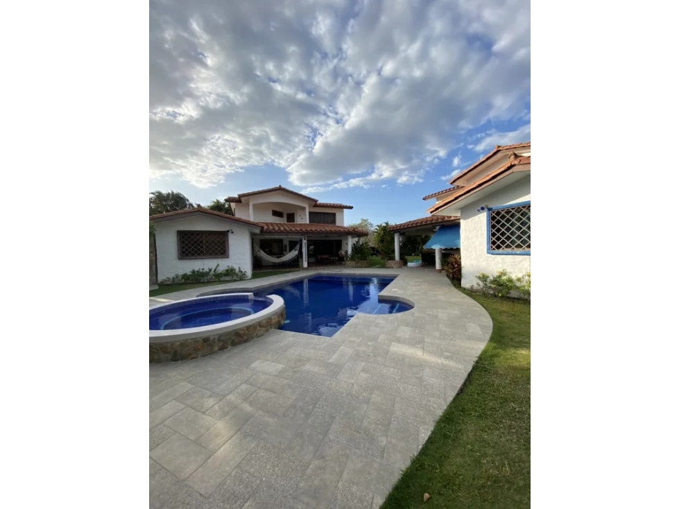 Se Venden 2 Casas San Carlos 3,080Mts USD$258,11xMt2 - 3