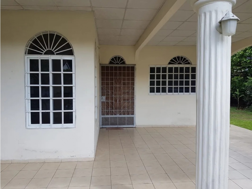 REMATO!!!!!! CASA Y TERRENO EN DAVID $110.000!!!!!