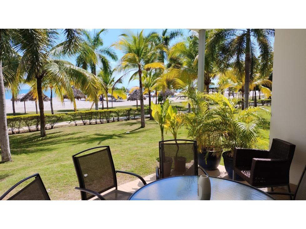 Casa Amoblada en Venta en Playa Blanca con Salida Directa a la Playa! - 1