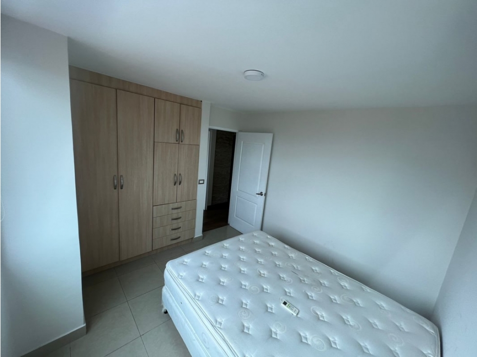 Alquilo Extraordinario y amplio apartamento en villa de las fuentes — foto 5
