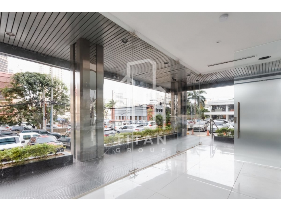 Alquilo Local comercial en Obarrio — foto 2