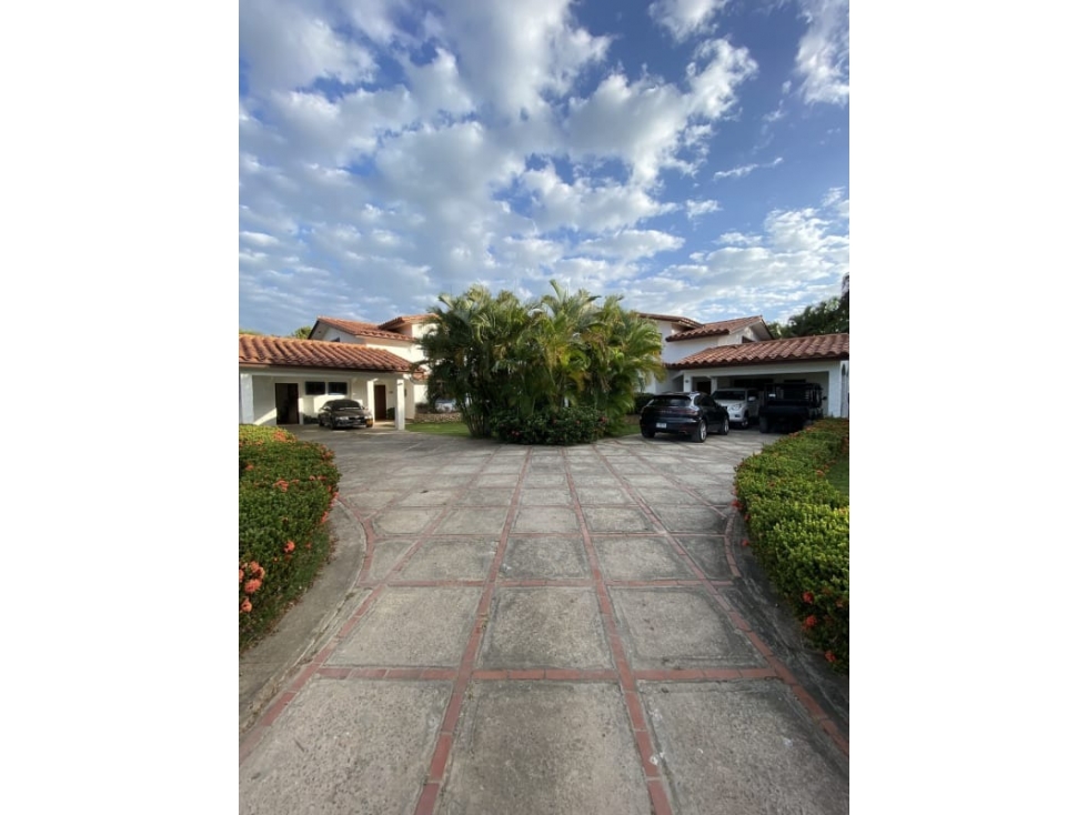 Se Venden 2 Casas San Carlos 3,080Mts USD$258,11xMt2 - 4