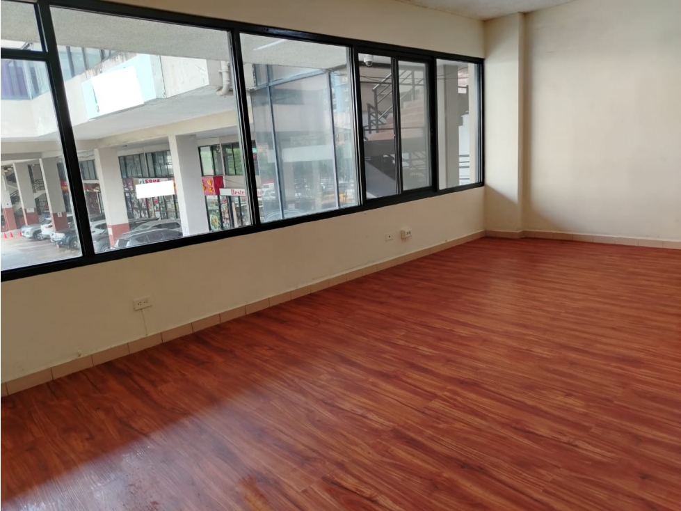 Alquiler Local en el Dorado - Plaza con alto movimiento de clientes — foto 4
