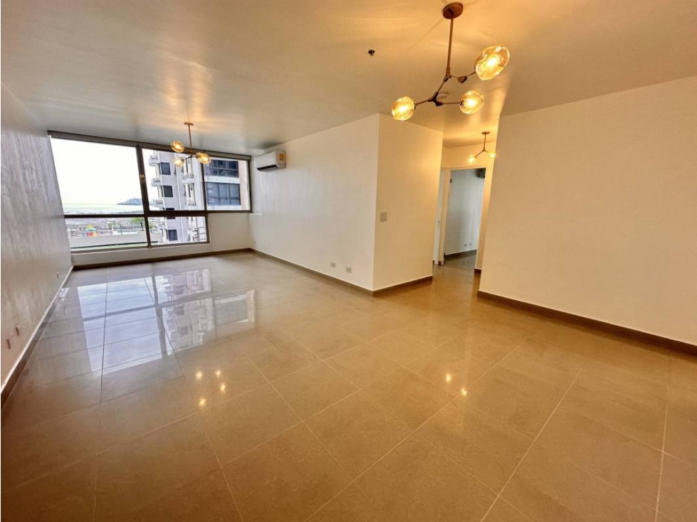 SE VENDE APARTAMENTO RECIEN REMODELADO EN SAN FRANCISCO