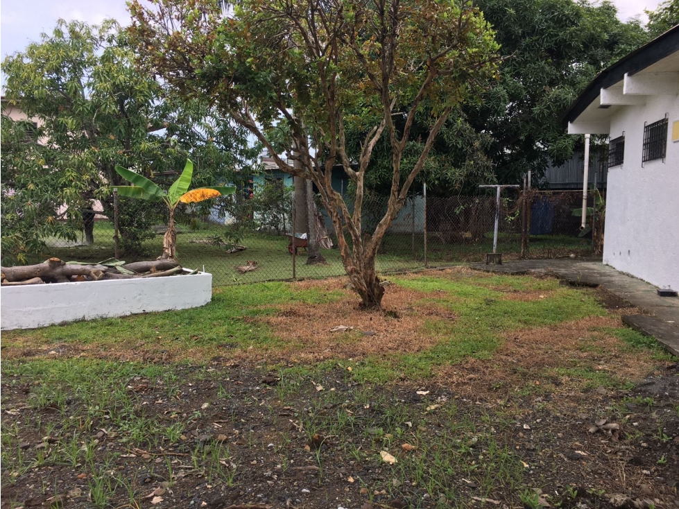 Se alquila local comercial en Santa Elena 450m2 $2800 — foto 6
