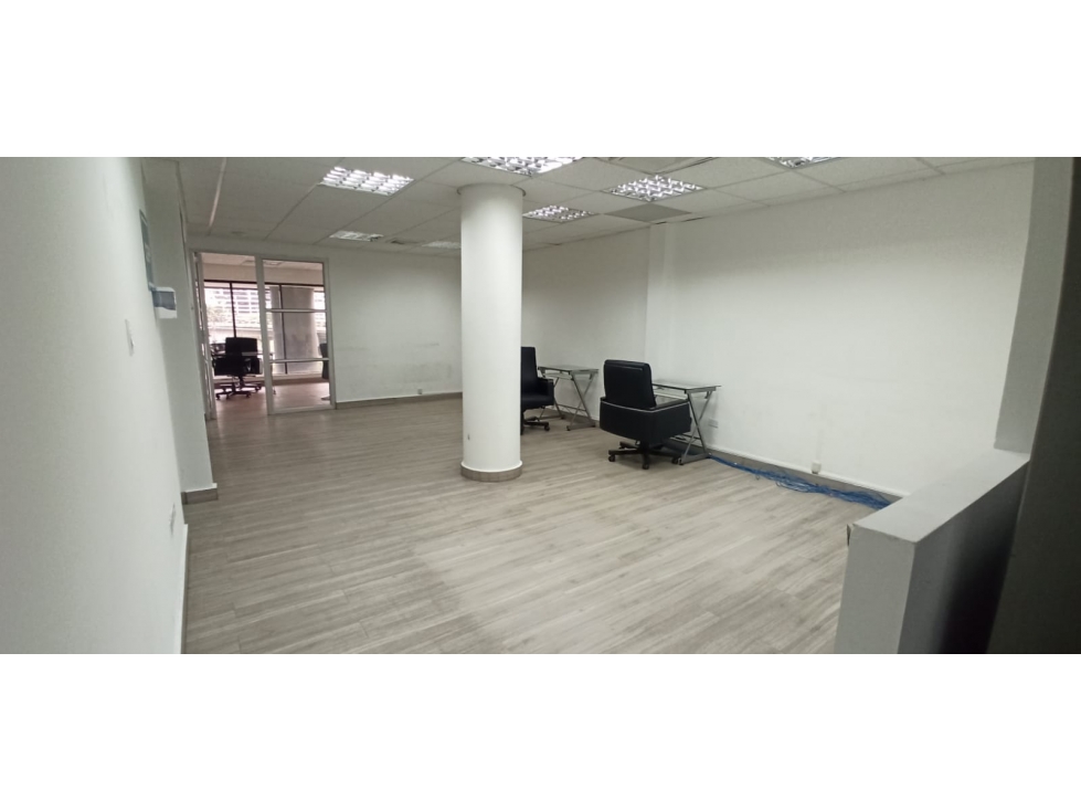 Se Alquilan oficinas en la mejor zona de Ave Balboa >>165mt2 - 5