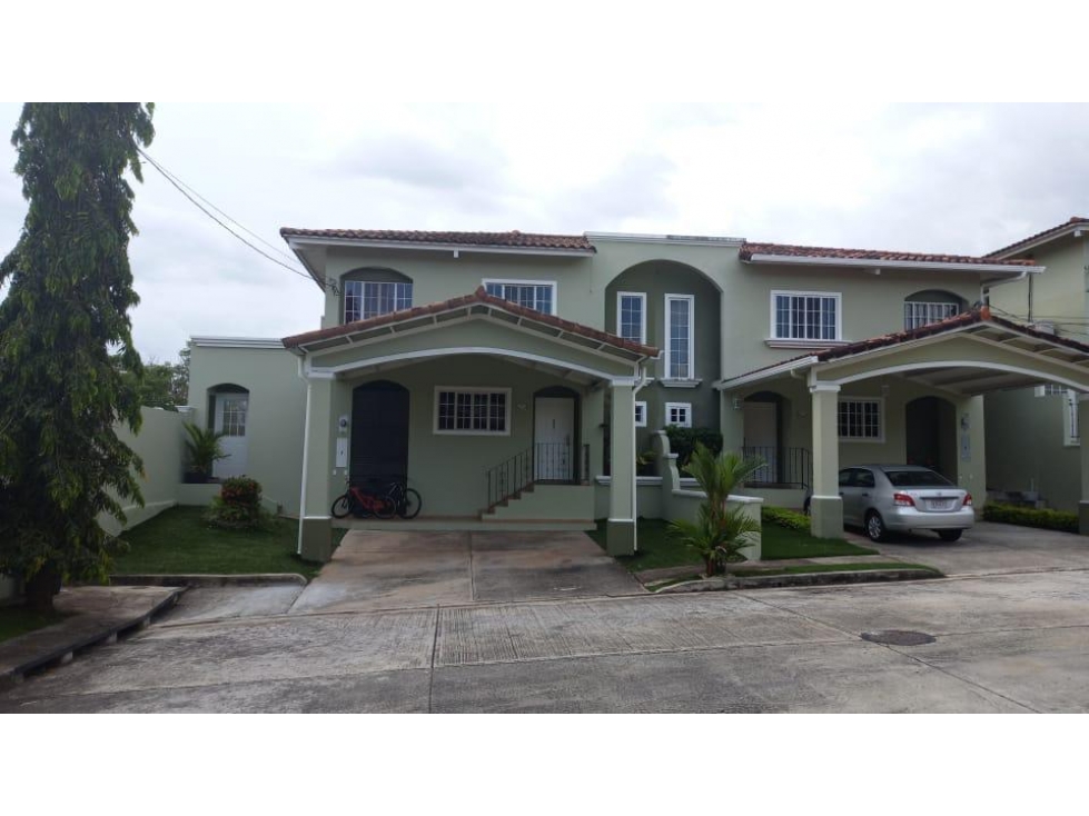 Se vende hermosa casa en Villa Lucre en $ 315.000 — foto 2