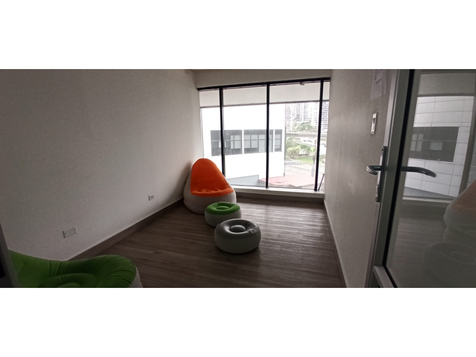 Se Alquilan oficinas en la mejor zona de Ave Balboa >>165mt2 - 6